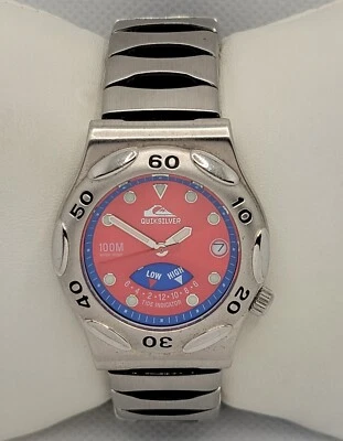 Reloj unisex Quicksilver tono plata esfera roja indicador de marea fecha QST800 L2 Foto 1 de 4