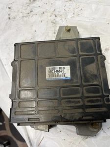 1995-1999 Mitsubishi Eclipse 4G63T automatic computer ECU MD346675 D52 - Picture 1 of 7