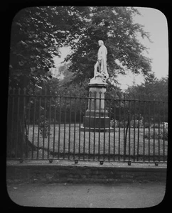 ANTIQUE Magic Lantern Slide STATUE OF NELSON NORWICH C1910 PHOTO NORFOLK - Picture 1 of 2