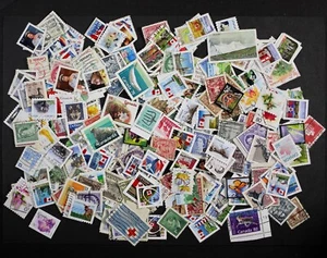 CANADA Nice collection made up of over 900 different stamps, see 4 scans inside - Picture 1 of 5