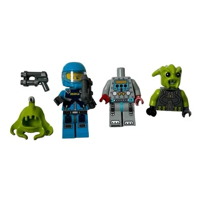 LEGO Alien Conquest 7052 Minifigures Lot Defense Soldier UFO Abduction Set Pilot - Image 1 of 4