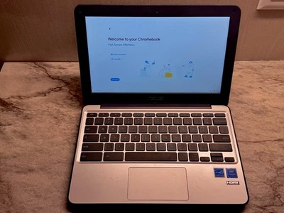 ASUS Chromebook C200MA-DS01 11.6" 2.16 GHz 16GB 2GB RAM Laptop - Image 1 of 3
