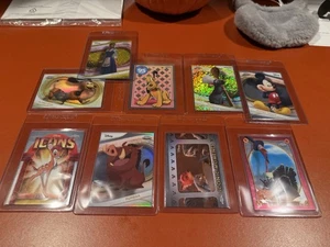 Inserti rifrattori Topps Chrome Disney diamanti gialli 2025 - Foto 1 di 3