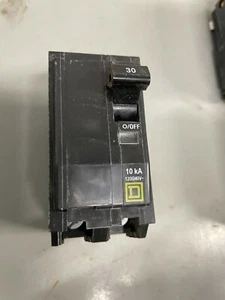 Interruttore Quadrato Tipo D QO 30A 2 POLI 10kA - Foto 1 di 3