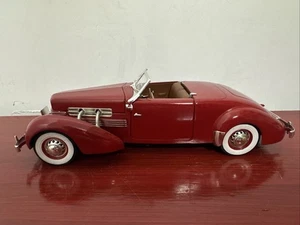 ERTL 1:18 Diecast 1937 Cord 812 Convertable Red - Picture 1 of 11