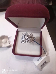 Anello oro bianco 18 carati e diamanti - Foto 1 di 5