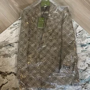 Brand new with tags. GUCCI MAXI CLAMP PATTERN COTTON JACKET 705284 Size 46 $3300 - Picture 1 of 9