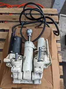 EVINRUDE JOHNSON POWER TRIM & TILT UNIT 326752 FOR PARTS - MOTOR NOT WORKING 5a - Picture 1 of 11