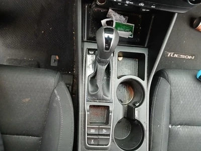 Used Automatic Transmission Shift Lever Assembly fits: 2016 Hyundai Tucson  Grad - Image 1 of 4
