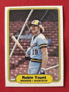 Robin Yount 1982 Fleer #155 Milwaukee Brewers (b) - Picture 1 of 2