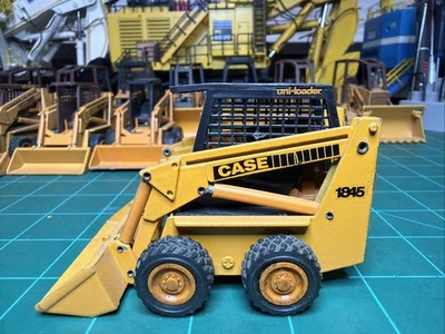 Case 1845 Skid Steer Uni-Loader 1:35 Scale Diecast - Image 1 of 4