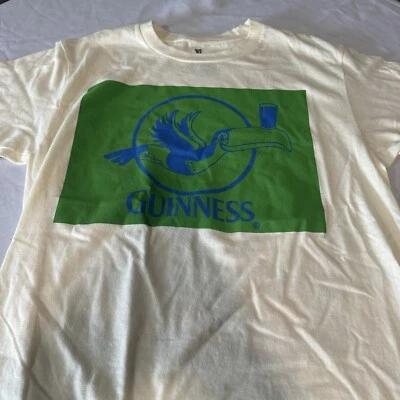 Camiseta Guinness Beer tamanho médio - Imagem 1 de 4