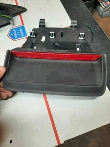 2010 2014 CHRYSLER 200 SEDAN 3RD BRAKE LIGHT - Imagen 1 de 3