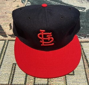 Vintage St Louis Cardinals New Era Fitted Hat Size 7 3/8 GREAT SHAPE - Picture 1 of 4