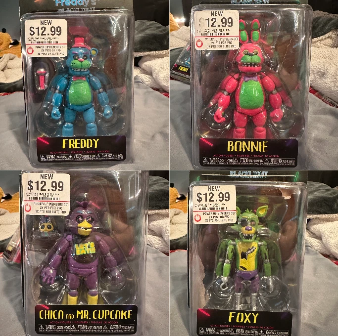 [Caja abierta] Figuras de acción Funko Five Nights at Freddy's: Blacklight (paquete de 4) Foto 1 de 4