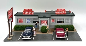 City Classics HO Sonderanfertigung/bemalt "West End Diner" komplett montiert beleuchtet - Bild 1 von 5