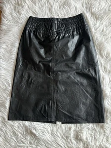 Falda Midi Vintage Talla 12 Cuero Negro Línea A Boho Festival Años 90’s DEFECTO RANURADO - Imagen 1 de 11