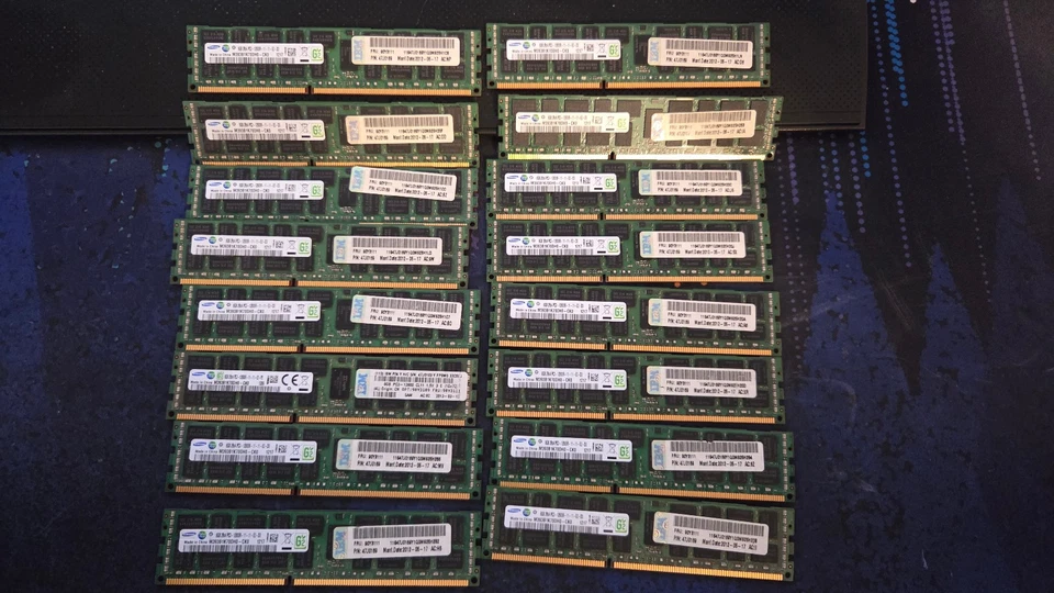 128GB KIT Samsung M393B1K70DH0-CK0 DDR3 8GB RAM  - Image 1 of 2