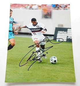 Diego Gutierrez Signed 8x10 Photo Soccer Football Auto Autograph - Picture 1 of 2