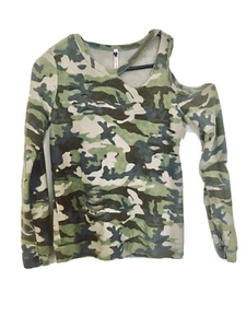 Poof Women’s Camo Print Crew Cold Shoulder Top Size Small Long Sleeve - Picture 1 of 7