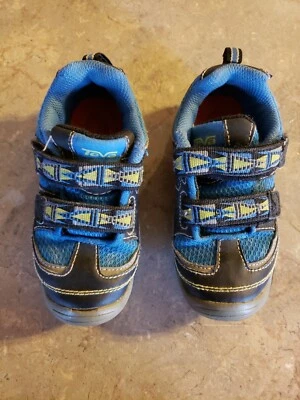 Zapatos de tenis Teva de gancho y bucle para niños pequeños talla 9 unisex informales al aire libre  Foto 1 de 4