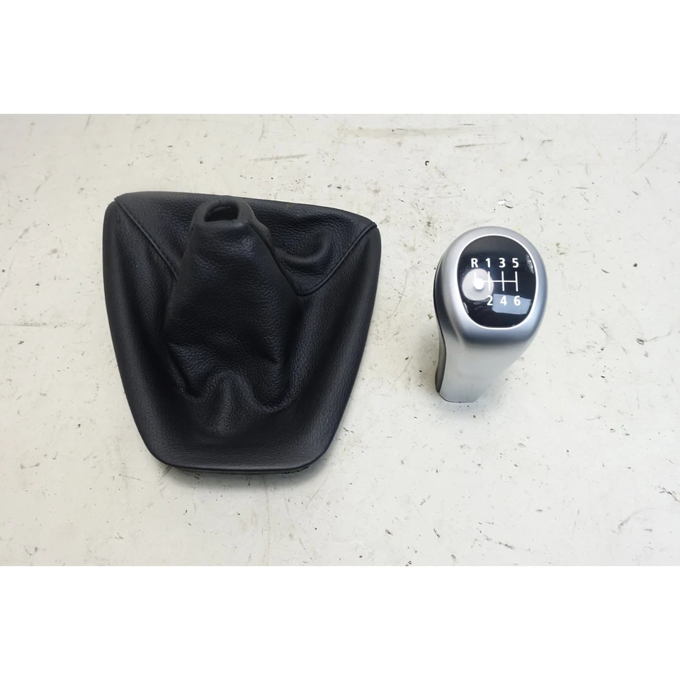 06-12 BMW E90 Serie 3 6 velocidades perilla de cambio de fábrica cubierta bota para transmisión manual OEM Foto 1 de 4