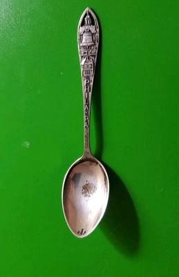 Antigua cuchara de recuerdo de plata de ley Philadelphia, PA 9 gramos trabajo perforado Foto 1 de 4