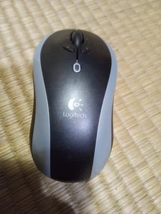 Logitech LX7 Cordless 1000-Dpi Invisible Optical Mouse (missing usb) - Picture 1 of 5