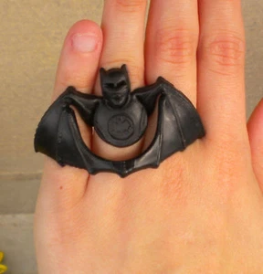 1960s Batman Rubber Toy Collapsible Ring - Picture 1 of 6