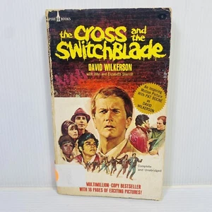 The Cross and the Switchblade by David Wilkerson Small Paperback 1971 Ex Library - Picture 1 of 9
