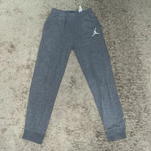 Nike Air Jordan Sweatpants Fleece Joggers Youth Large Tapered Jumpman Logo Read - Picture 1 of 12