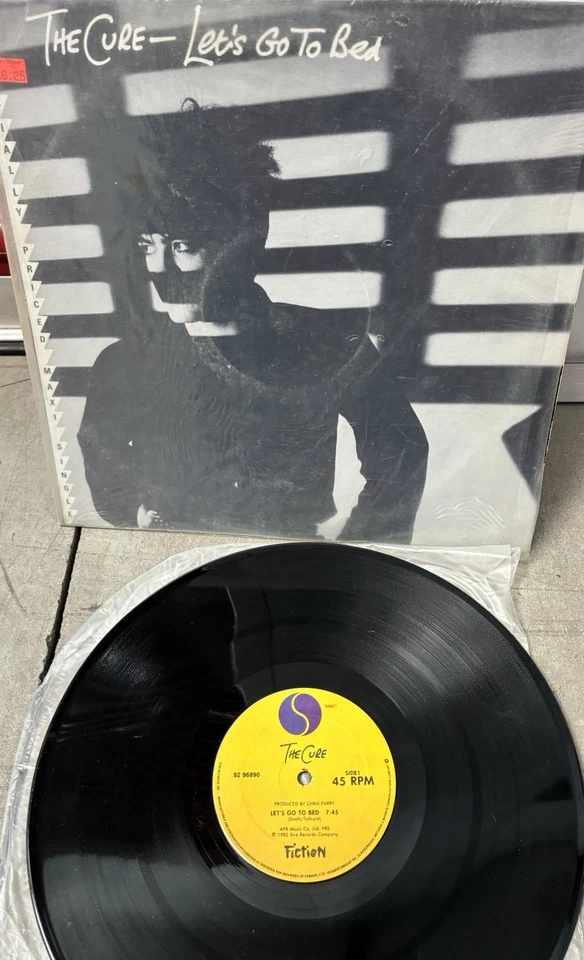 ВИНИЛОВЫЕ ПЛАСТИНКИ THE CURE-LET'S GO TO BED 12 ДЮЙМОВ 1982 ХУДОЖЕСТВЕННАЯ ЛИТЕРАТУРА ОТЛИЧНОЕ СОСТОЯНИЕ ТОВАРА - Изображение 1 из 2