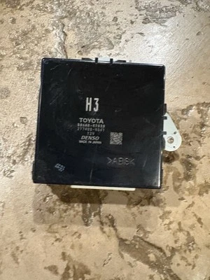 MÓDULO DE COMPUTADORA BOMBA DE CALOR ENCHUFABLE TOYOTA PRIUS PRIME 19-22 “H3” OEM 886A0-47030 Foto 1 de 4