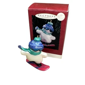 Hallmark Keepsake Ornament 1995 "Bruder" Schneemann auf Snowboard mit Box - Bild 1 von 10