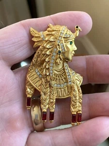 Rare Bob Mackie Designer Cleopatra Pin Signed Mint - Picture 1 of 8