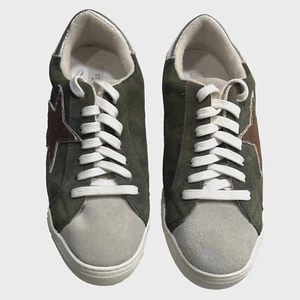 STEVEN MADDEN Rubie Multi-Function Camo Sneakers Womens 9.5M Star Shoes Low Top - Picture 1 of 13