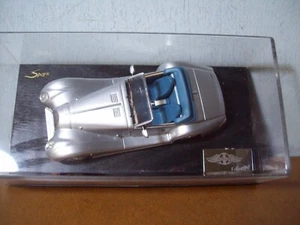 1/43 SPARK SPMN04 MORGAN AERO 8 2003 IN SILVER OPEN TOP - Picture 1 of 5