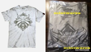 The Witcher 3 Wolfs Howling Tie-Dye hellgrau Unisex T-Shirt offiziell NEU - Bild 1 von 4