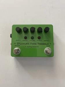 T. Jauernig Electronics D’Luxury Twin Tremolo Rare Guitar Effect Pedal - Picture 1 of 6
