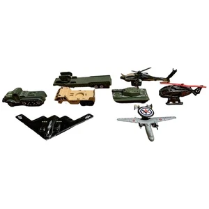 8 Vintage 70er bis moderne Druckguss Militär Spielzeug Panzer Hubschrauber Jets Fahrzeuge - Bild 1 von 7