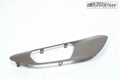 2017-2024 CHRYSLER PACIFICA FRONT RIGHT INTERIOR DOOR HANDLE BEZEL COVER OEM - Image 1 of 4