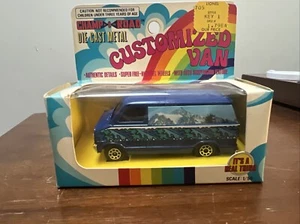 Champ of the Road Customized Van Dodge Tradesman Van 1/50 - Bild 1 von 7