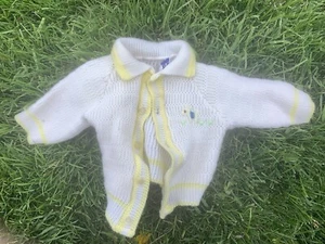 Vtg Fully Fashioned Novelty Knit Baby Sweater yellow Off White Animal - Picture 1 of 9