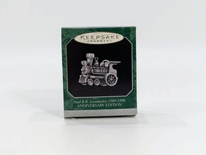 Locomotora-Noel RR`1998` miniatura peltre décimo aniversario, adorno distintivo - Imagen 1 de 5