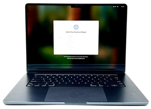 Apple MacBook Air 2023 15" Laptop - M2 chip - 8GB RAM - 512GB SSD (SCREEN DMG) - Zdjęcie 1 z 12