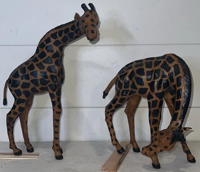 "Par de animales envueltos en cuero artesanal vintage 🦒 jirafas 🦒 14"" y 10""" Foto 1 de 4