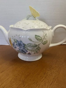 LENOX Butterfly Meadow Porcelain 46oz Teapot EUC - Picture 1 of 7
