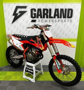 KTM SXF 250 2016, Very clean bike with minimal wear - Picture 1 of 14