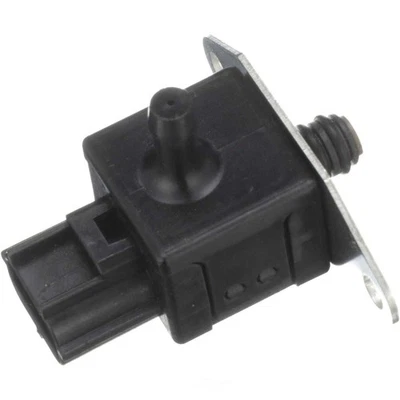 Fuel Pressure Sensor fits 2000-2010 Jaguar S-Type X-Type XK8  STANDARD MOTOR PRO - Image 1 of 4