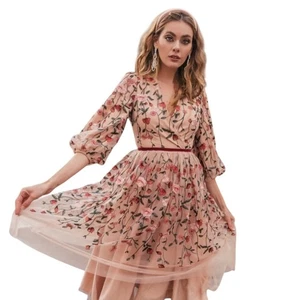 Nuevo con etiquetas Vestido Jessakae Holly Bordado Floral Hasta el Té Rosa Tul Grande - Imagen 1 de 9